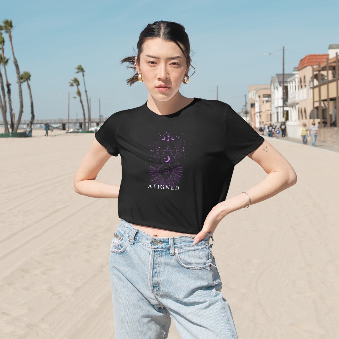 Aligned * Women's Flowy Cropped Tee